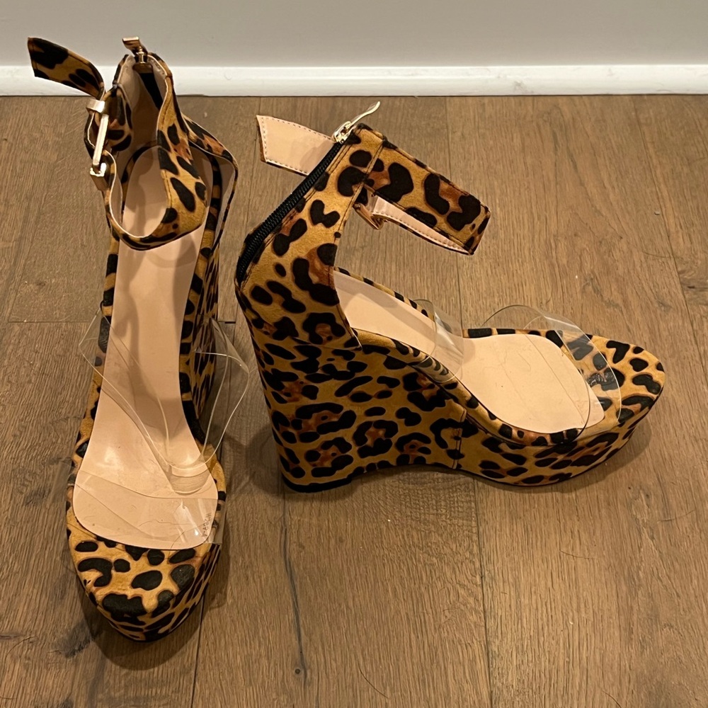 Leopard wedges sz 13 NWOT